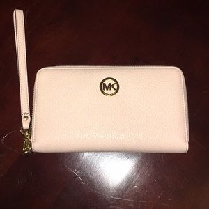 Michael Kors Wallet/Wristlet